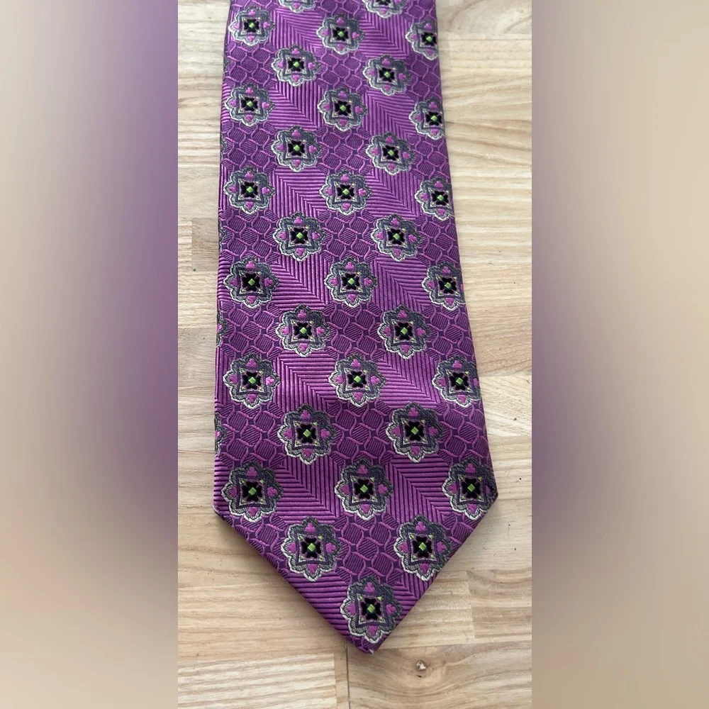 Robert Talbott Best of Class Paul Simon 100% Silk Tie in Purple, Silver, Green